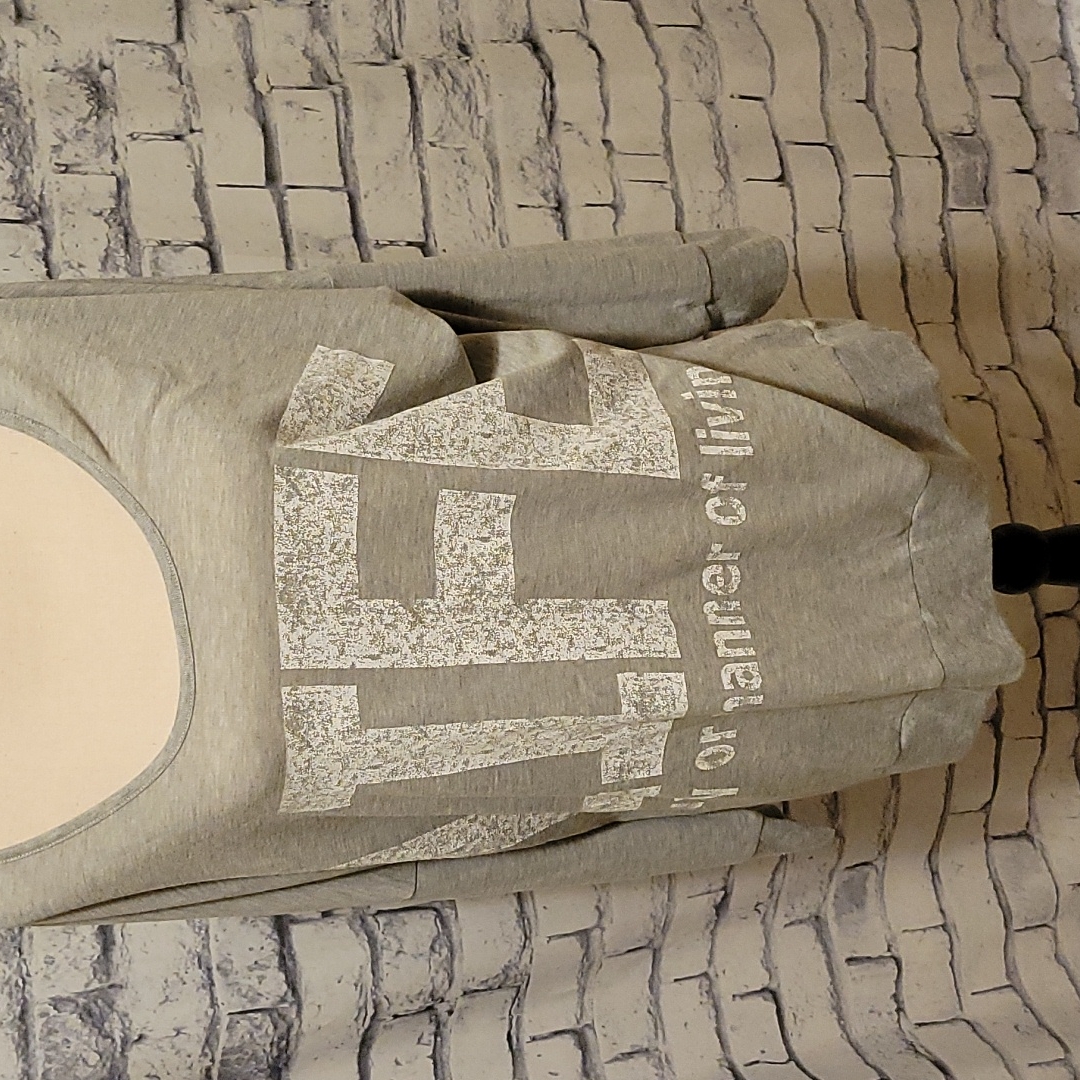 Life Pullover